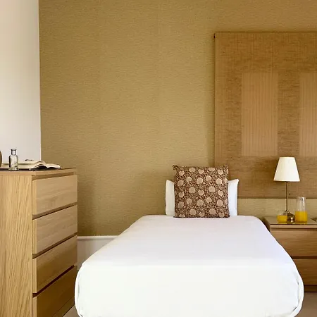 Canaryislandshost I Azucena Tías