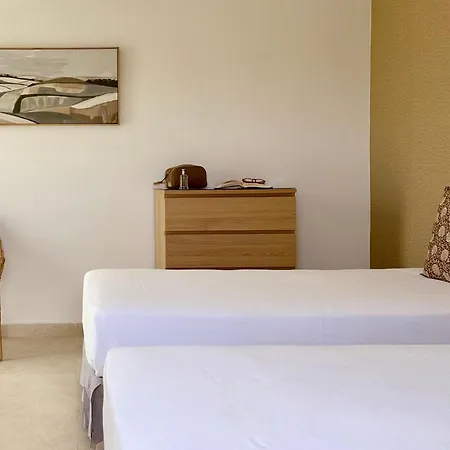 Canaryislandshost I Azucena Villa *